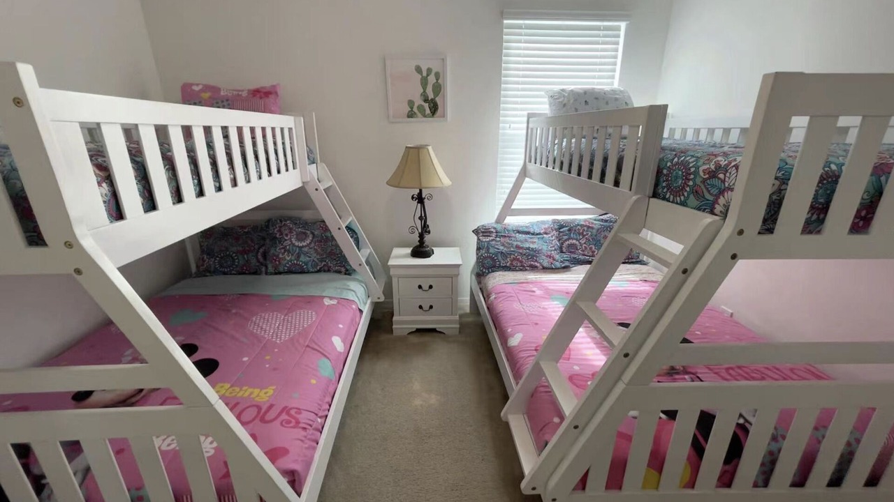 Photo of Bedroom in Bay Lake