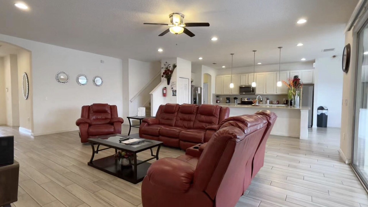 Photo of Livingroom in Bay Lake