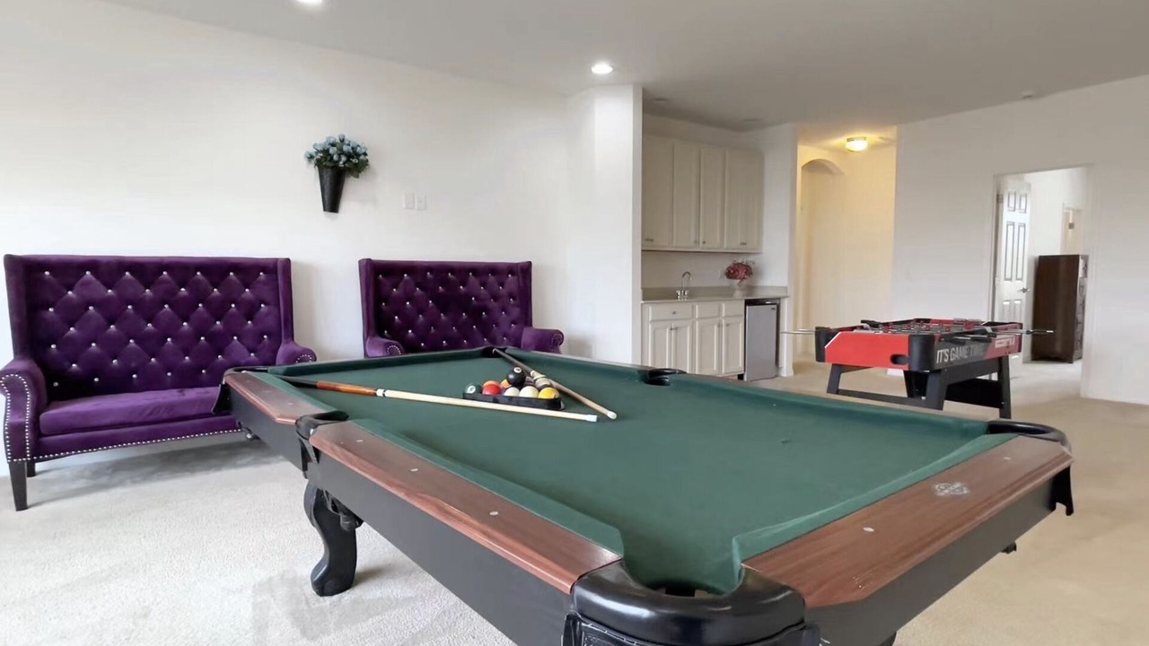 Photo of Bedroom in Bay Lake