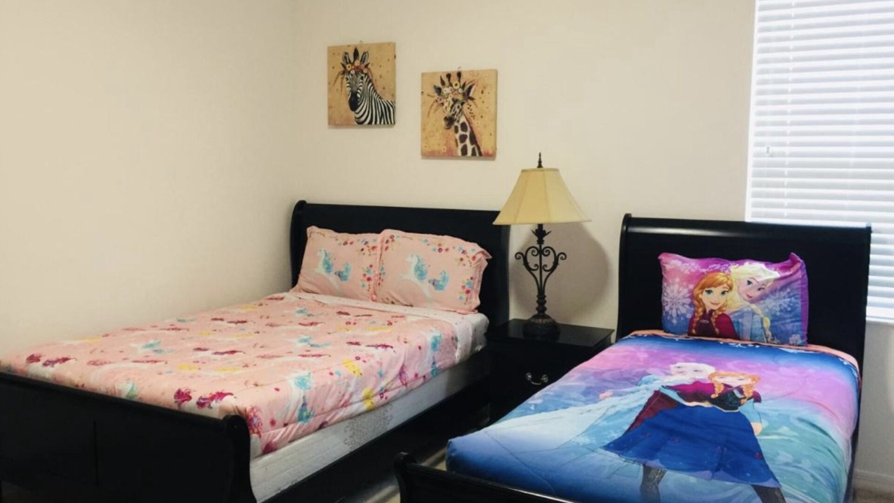 Photo of Bedroom in Bay Lake