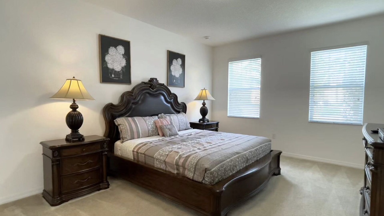 Photo of Bedroom in Bay Lake