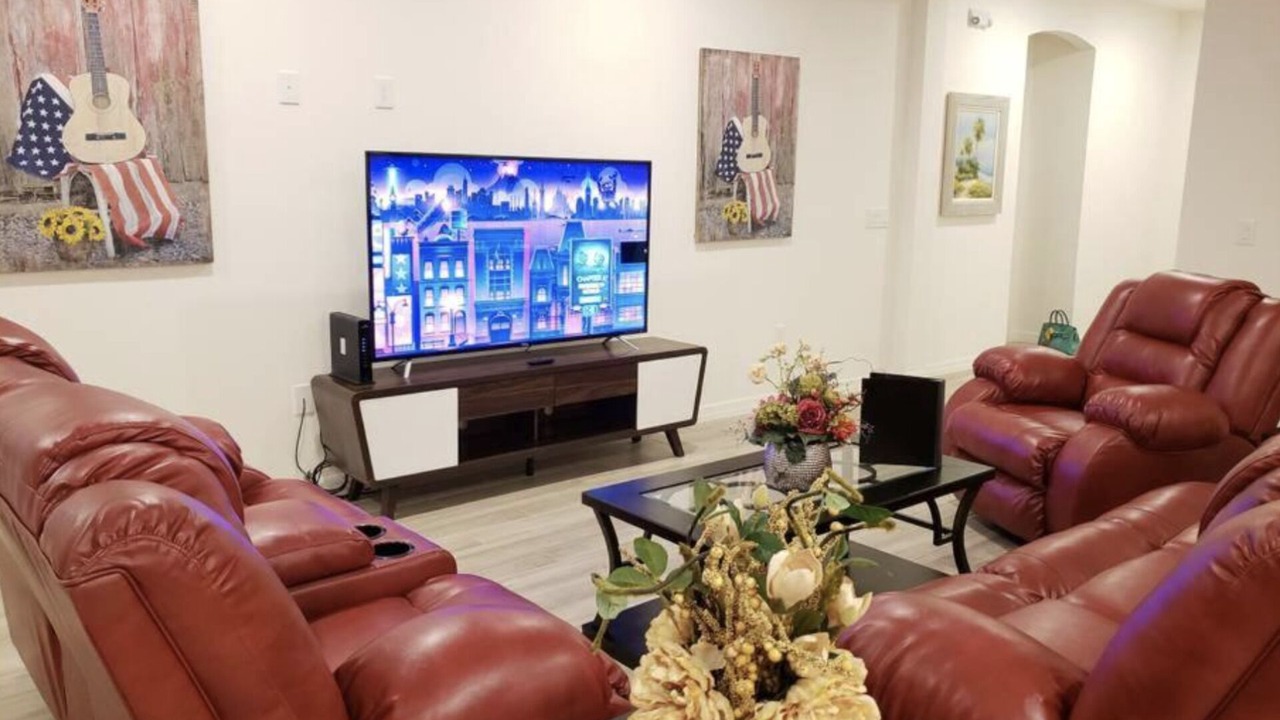 Photo of Livingroom in Bay Lake