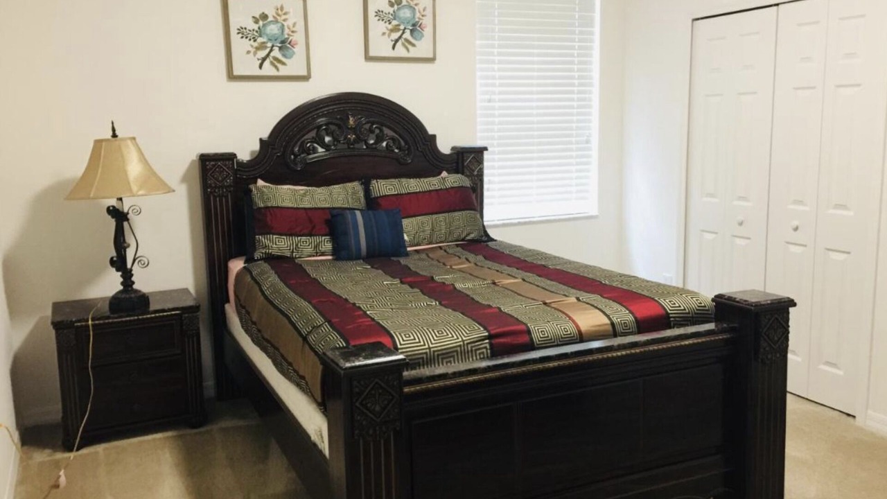 Photo of Bedroom in Bay Lake