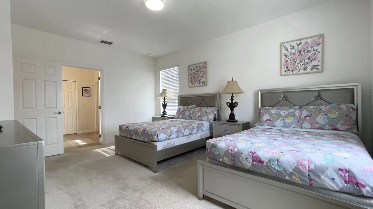 Photo of Bedroom in Bay Lake