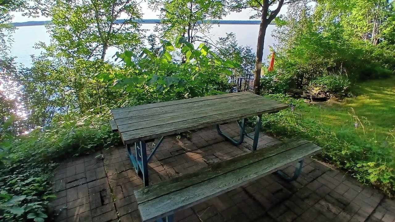 Photo of Outdoor in Head Lake