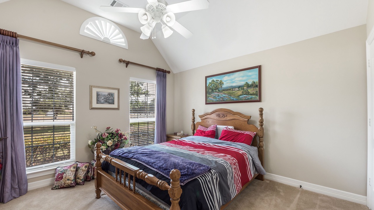 Photo of Bedroom in Clodine