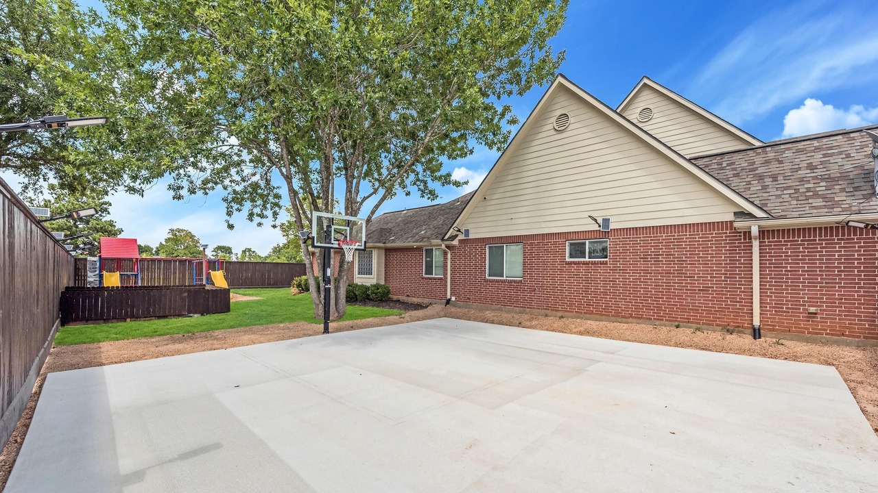 Photo of Outdoor in Clodine