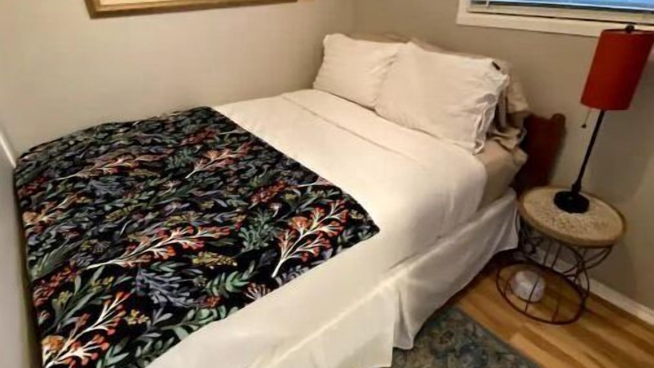 Photo of Bedroom in South Manchaca