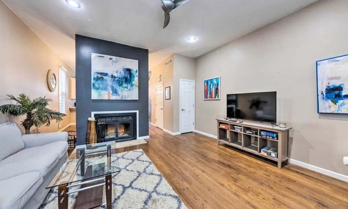 Photo of Livingroom in The Gate