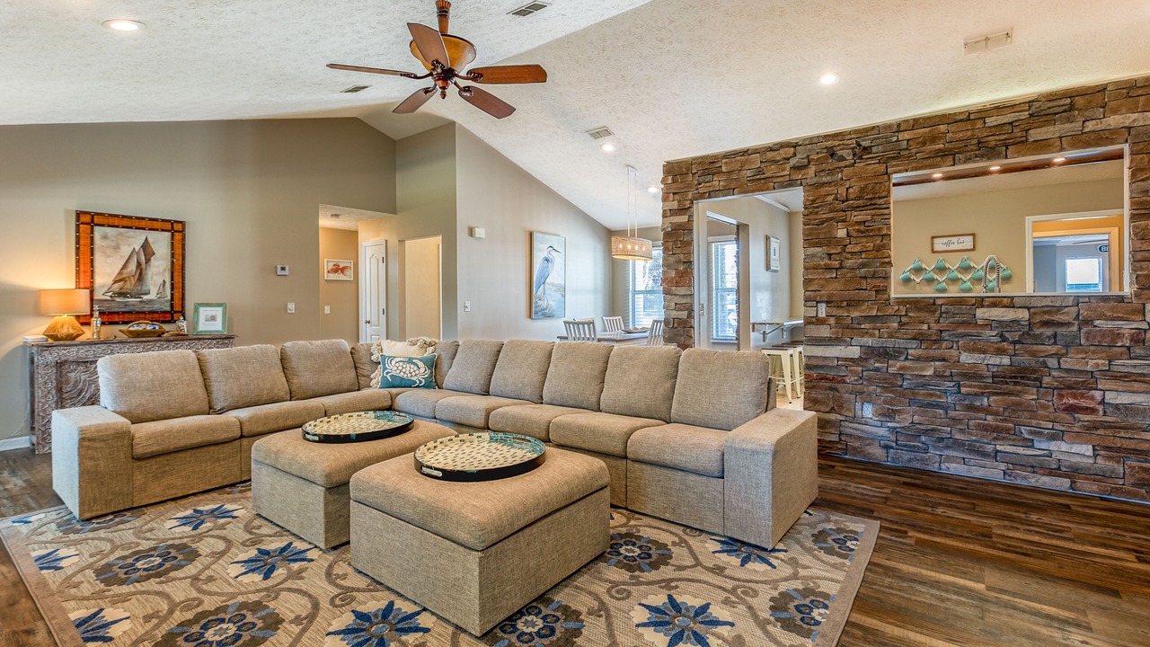 Photo of Livingroom in Thomas Drive
