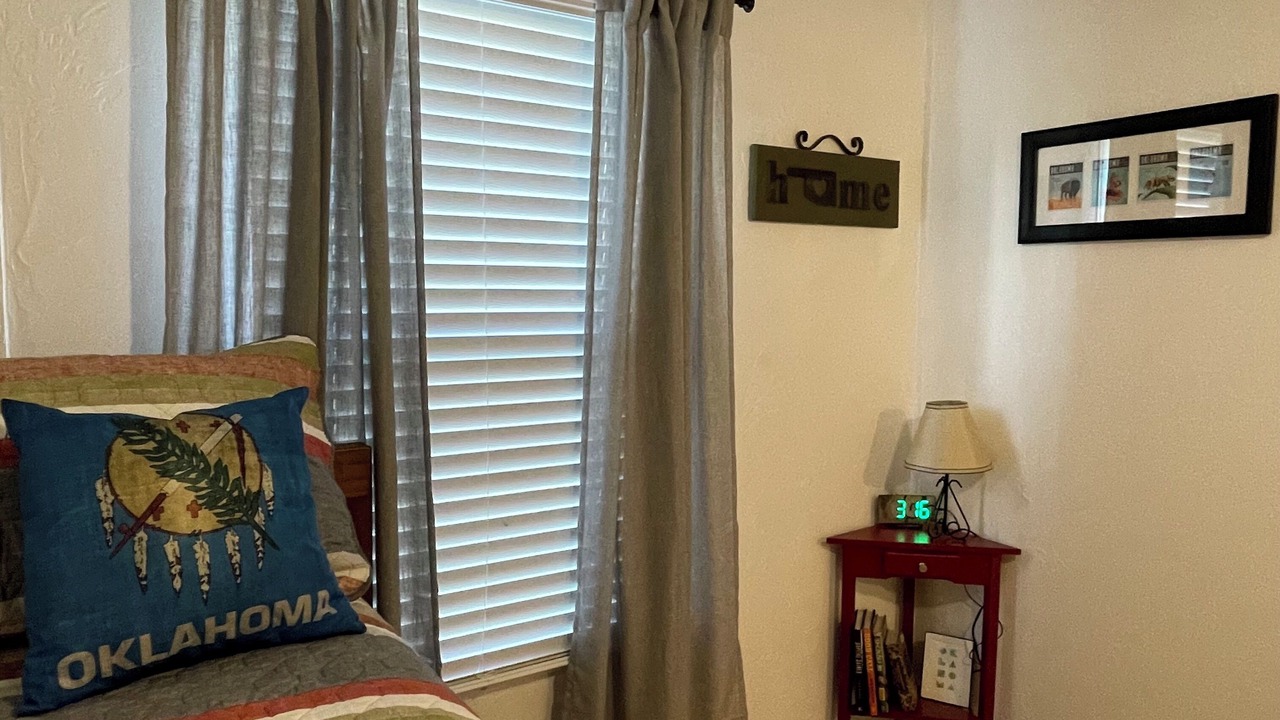 Photo of Bedroom in Sulphur