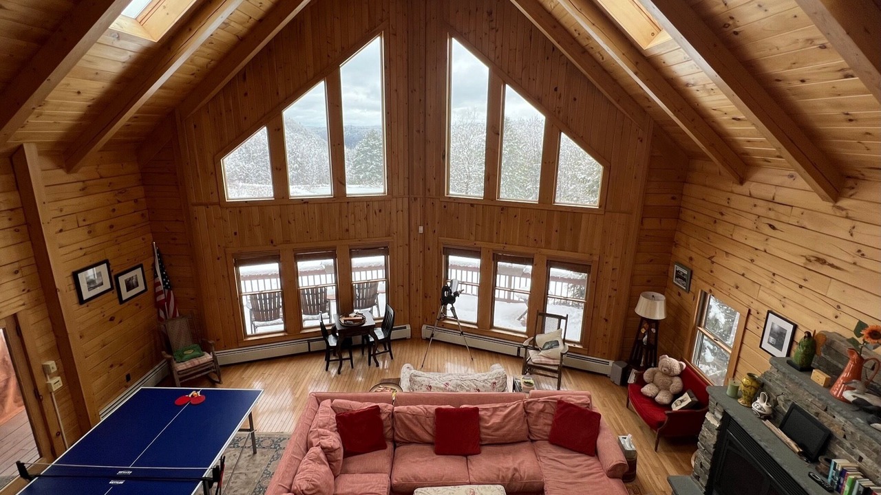 Photo of Livingroom in Long Eddy