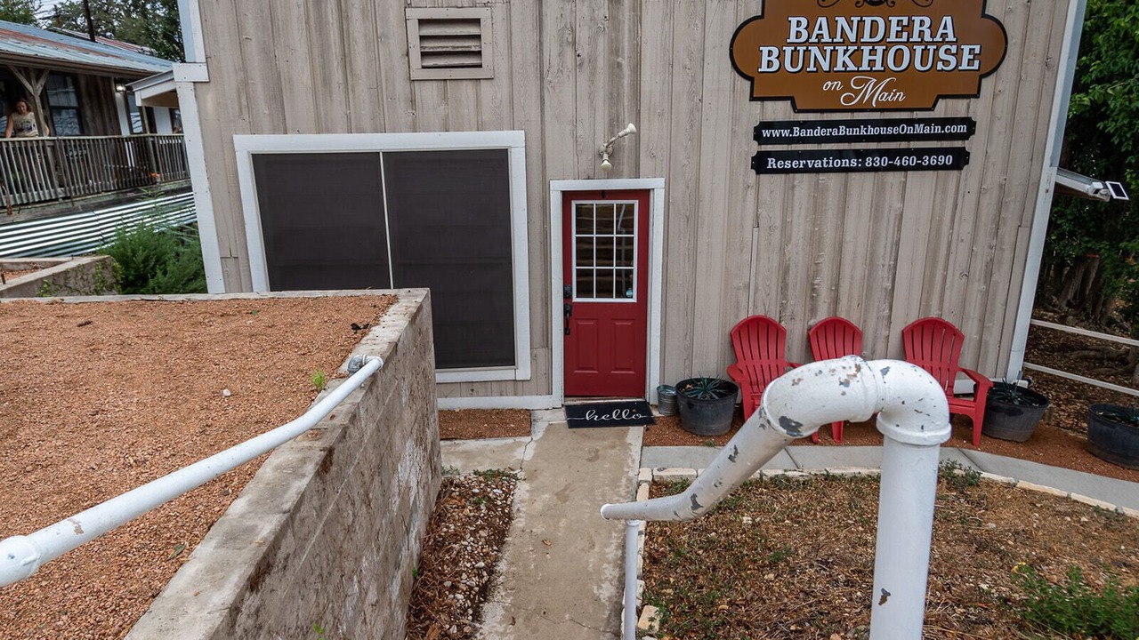 Photo of Others in Bandera