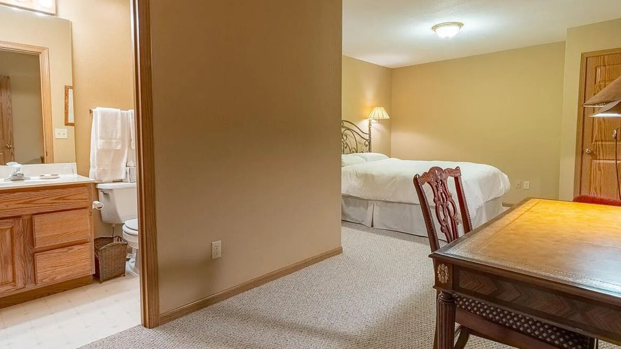Photo of Bedroom in Winfield