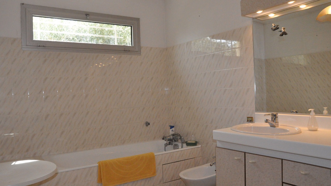 Photo of Bathroom in Le Grau-Du-Roi