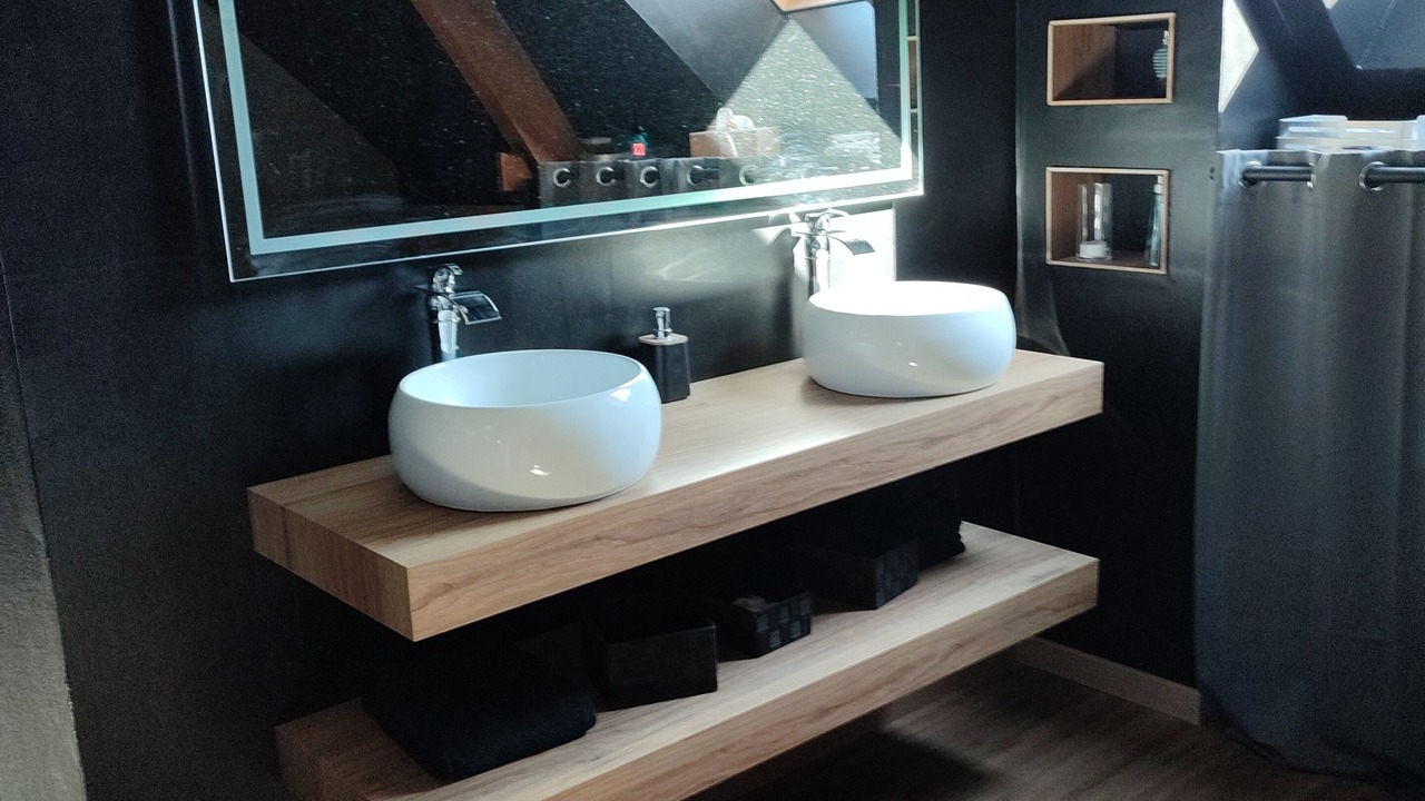 Photo of Bathroom in La Quinte