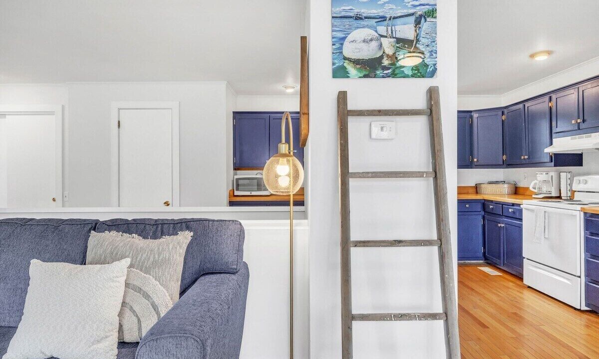 Photo of Livingroom in Hancock