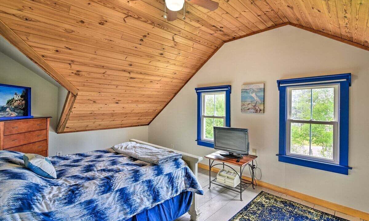 Photo of Bedroom in Milbridge