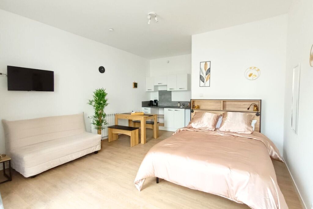 Photo of Bedroom in Saint-Amand-sur-Sevre