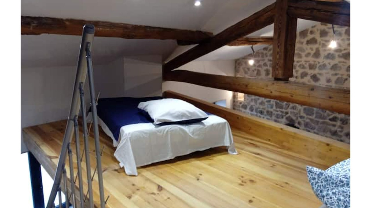 Photo of Bedroom in Pelussin