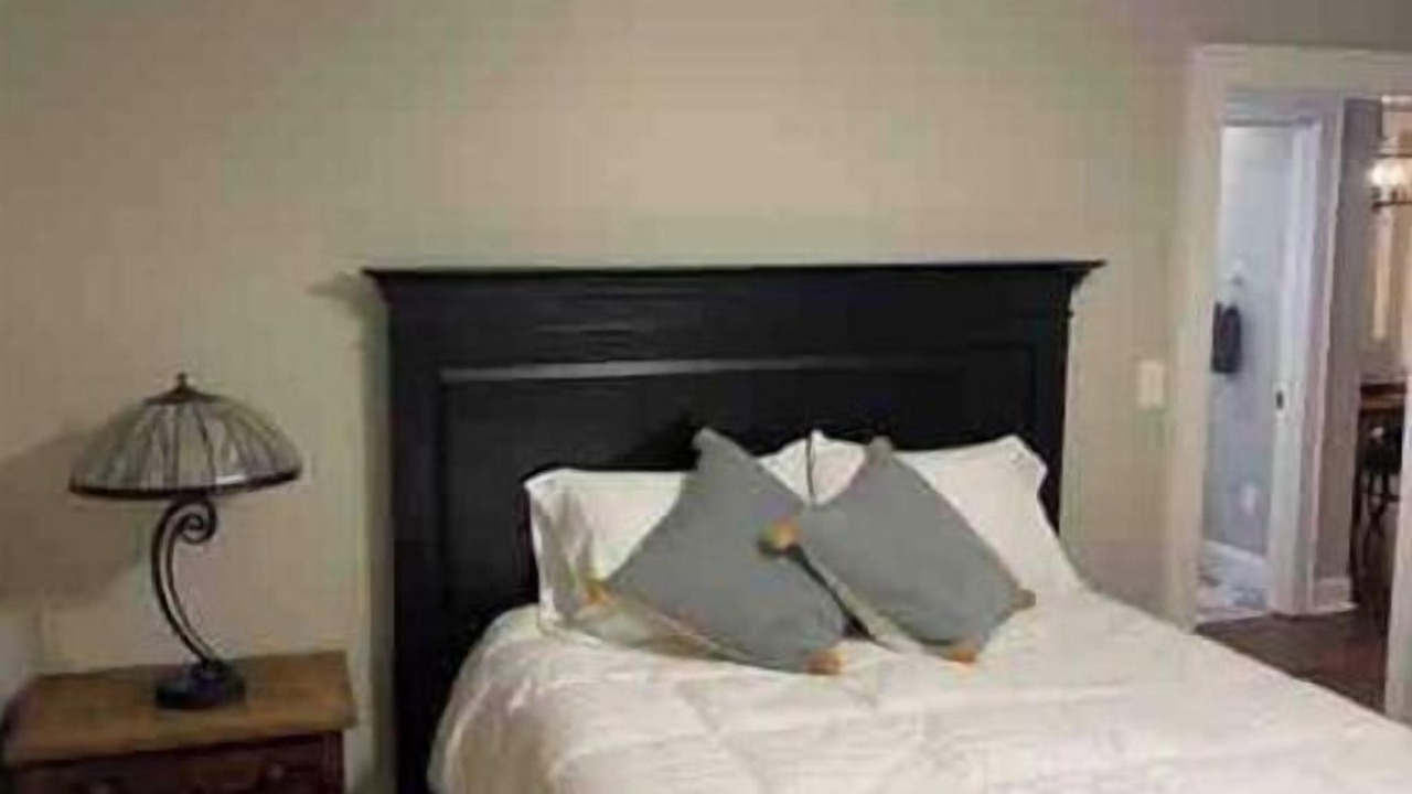 Photo of Bedroom in Cleveland