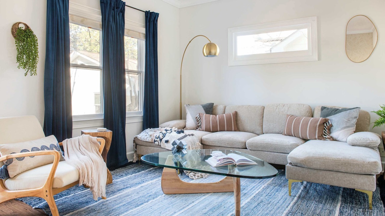 Photo of Livingroom in Virginia Highland