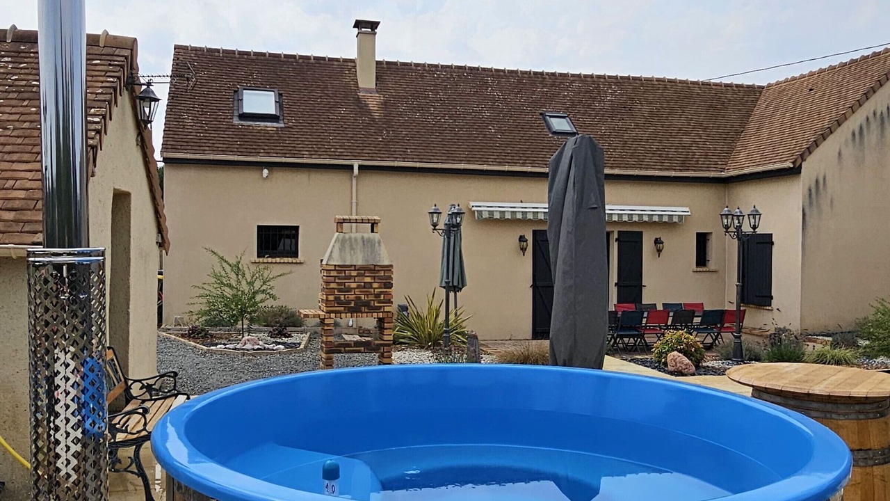 Photo of Outdoor in Change