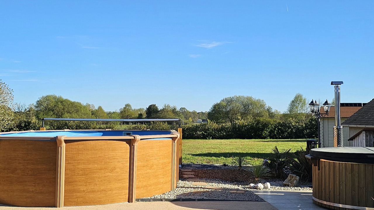Photo of Outdoor in Change