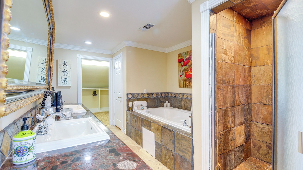 Photo of Bathroom in Midtown