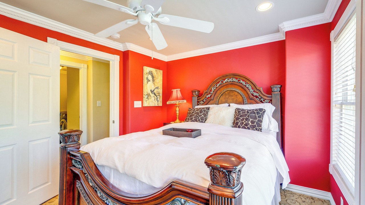 Photo of Bedroom in Midtown