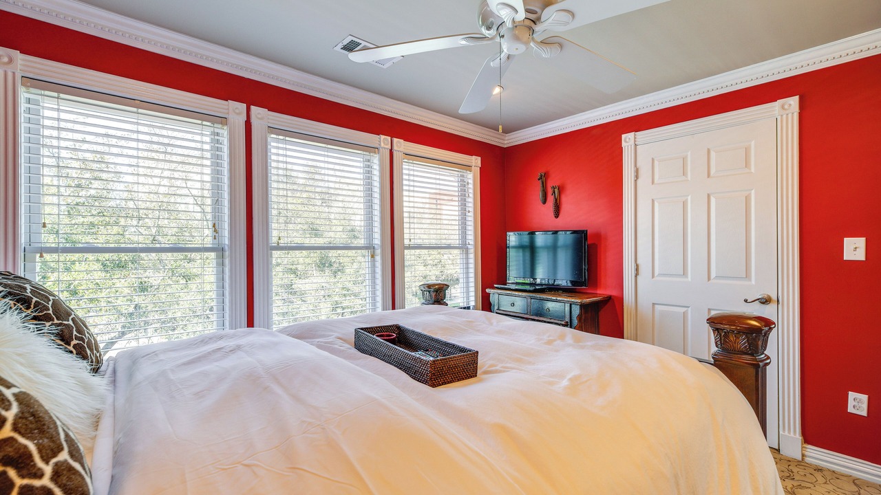 Photo of Bedroom in Midtown