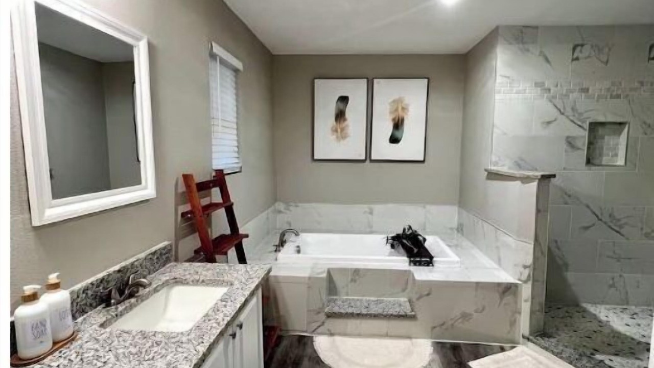Photo of Bathroom in Ederville