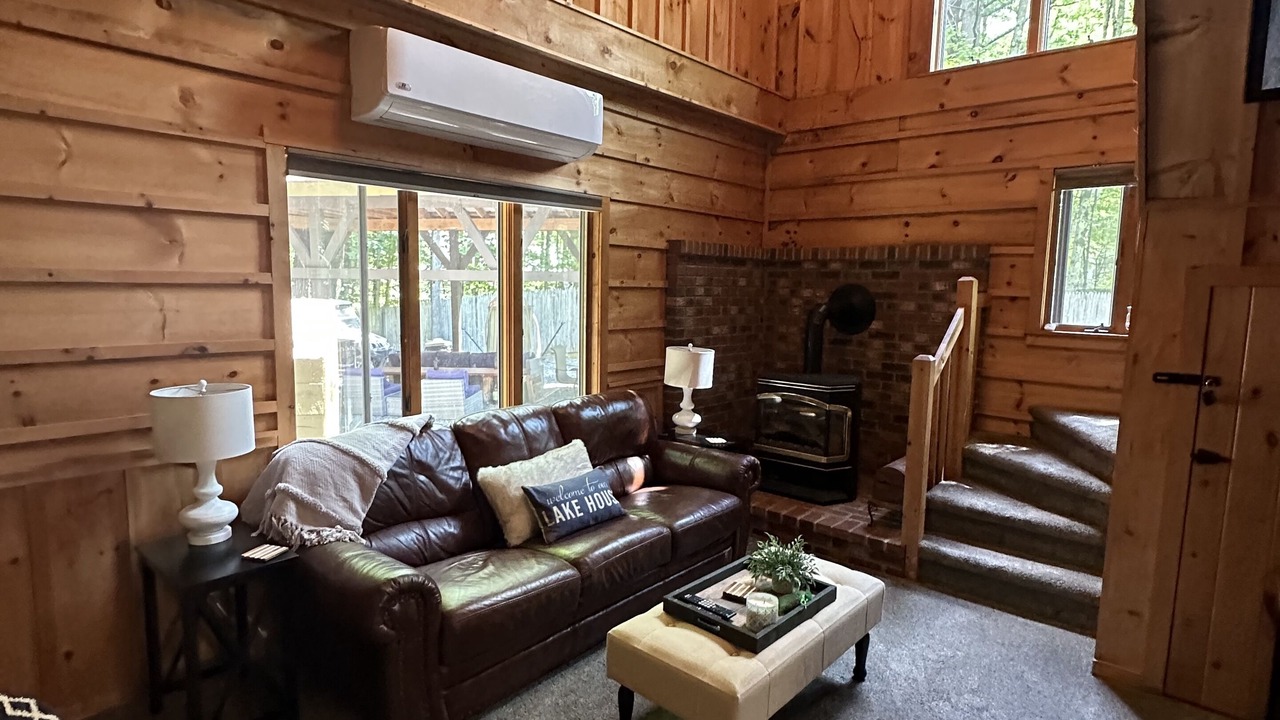 Photo of Livingroom in Mayfield