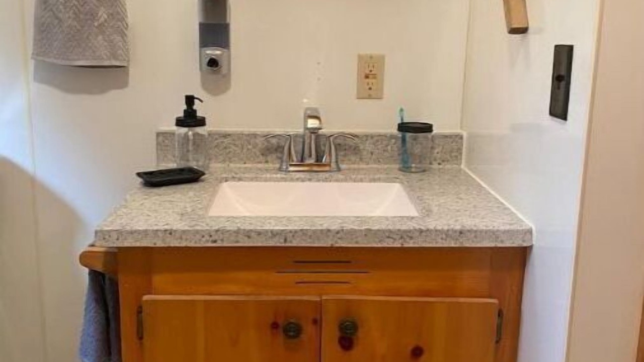 Photo of Bathroom in Mayfield