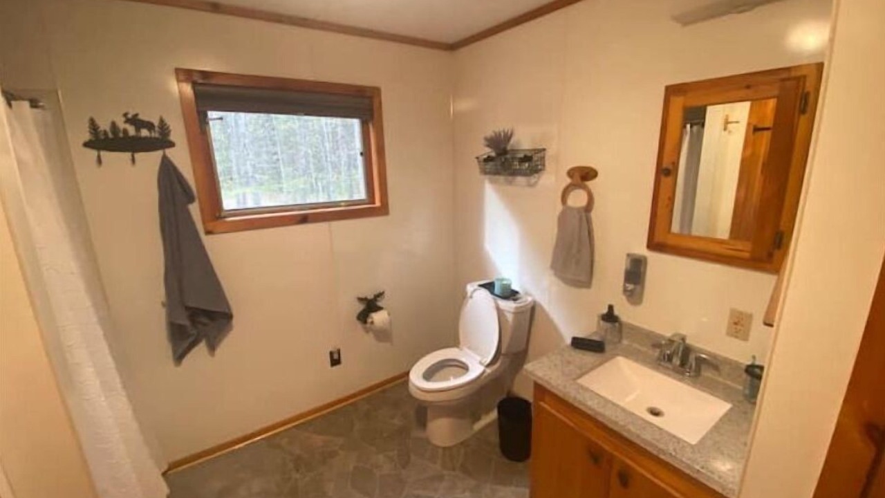 Photo of Bathroom in Mayfield