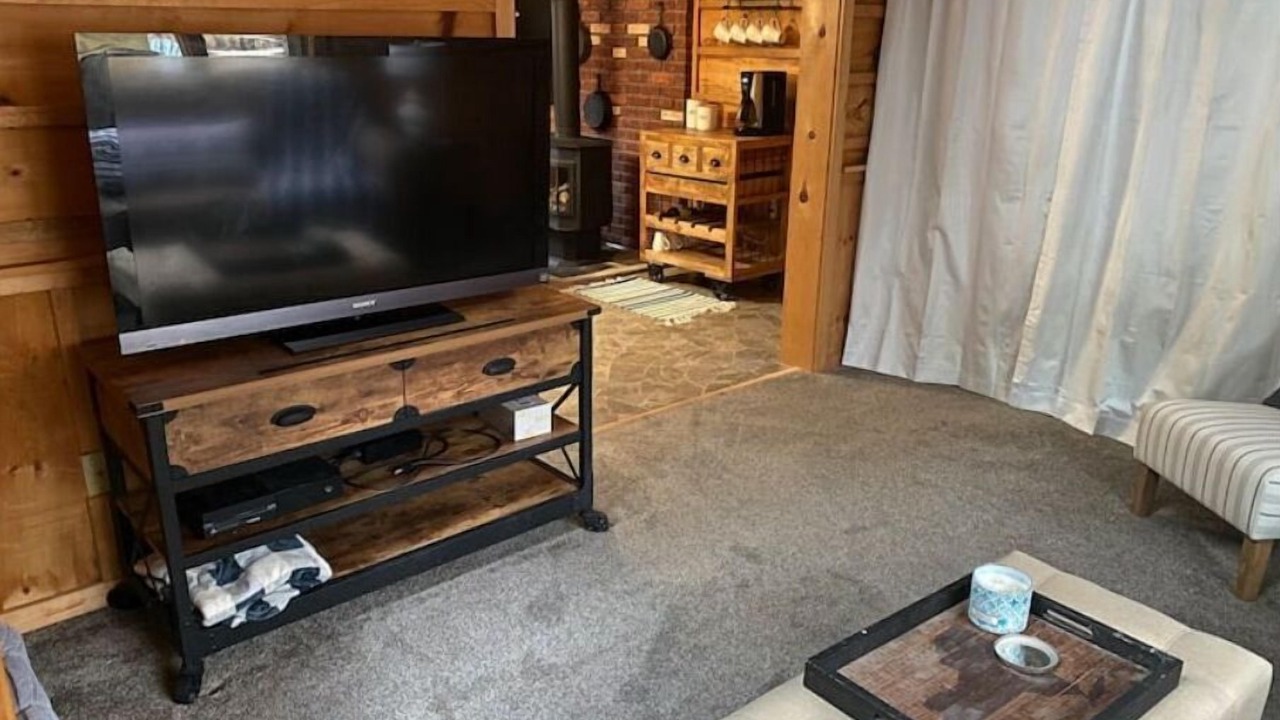 Photo of Livingroom in Mayfield