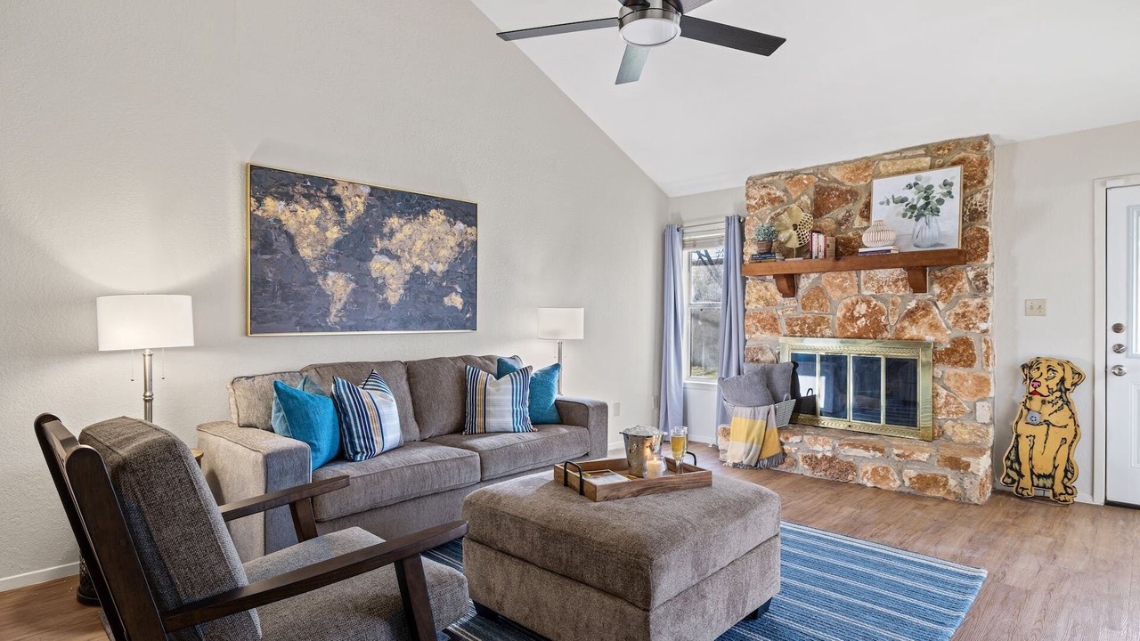 Photo of Livingroom in Georgetown