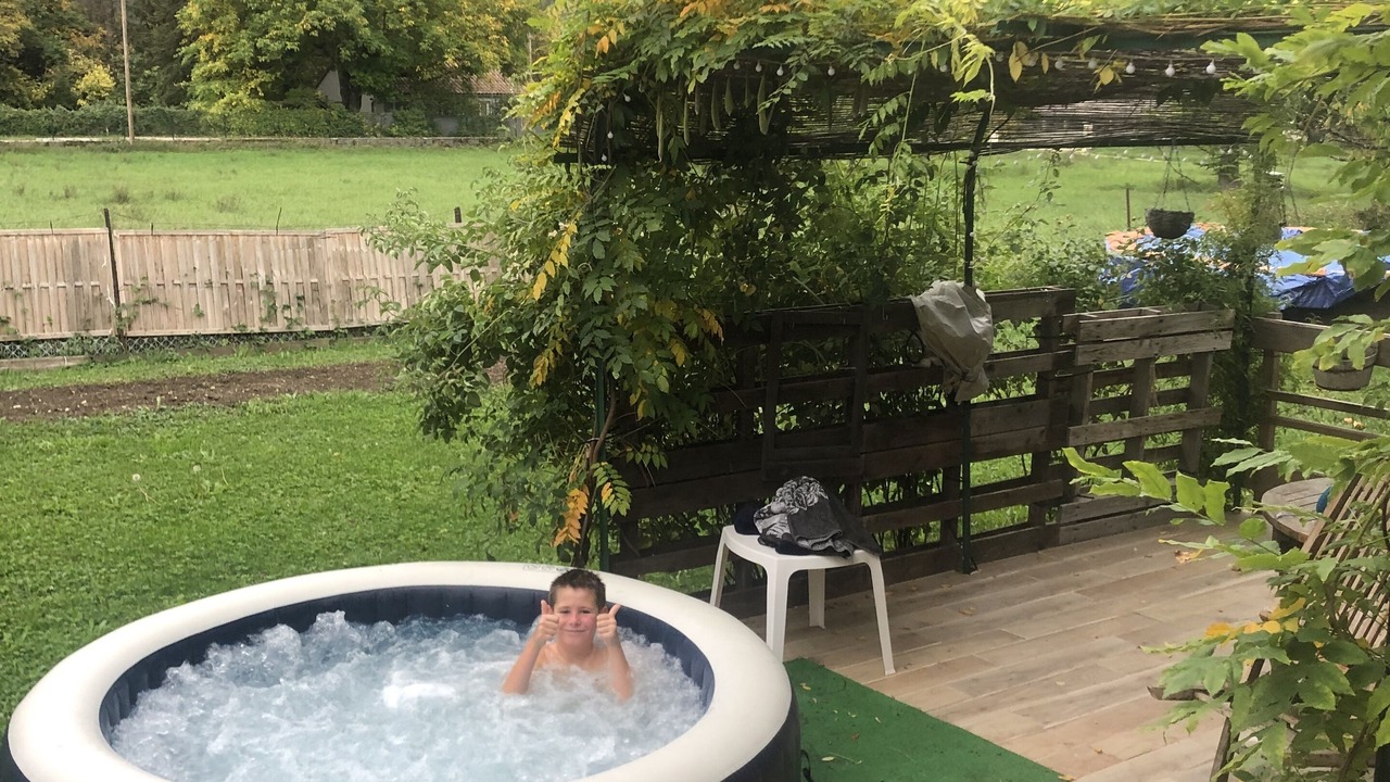 Photo of Patio Balcony in La Motte-Chalancon