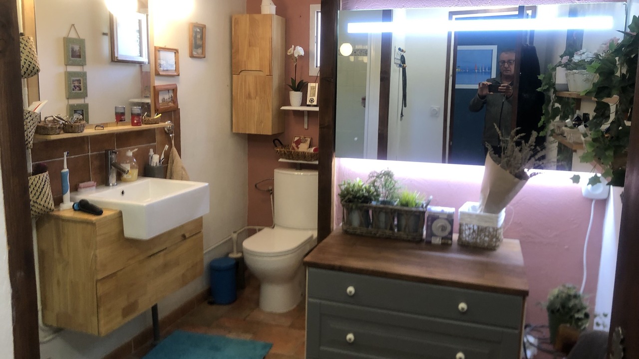 Photo of Bathroom in La Motte-Chalancon