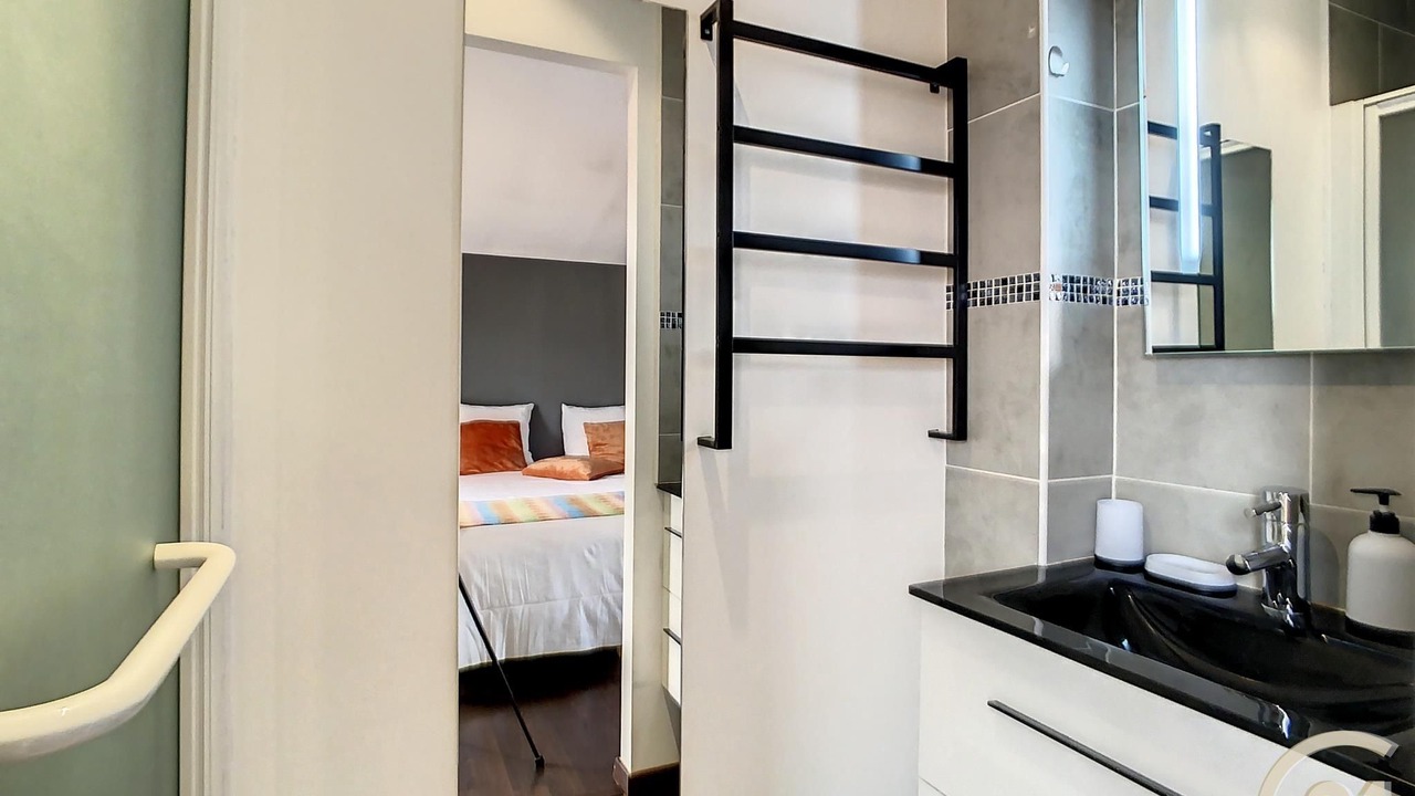 Photo of Bathroom in Thuir