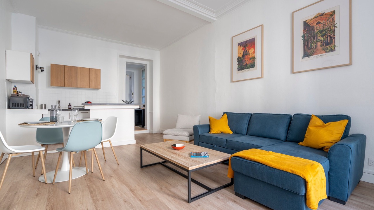 Photo of Livingroom in Graslin - Commerce