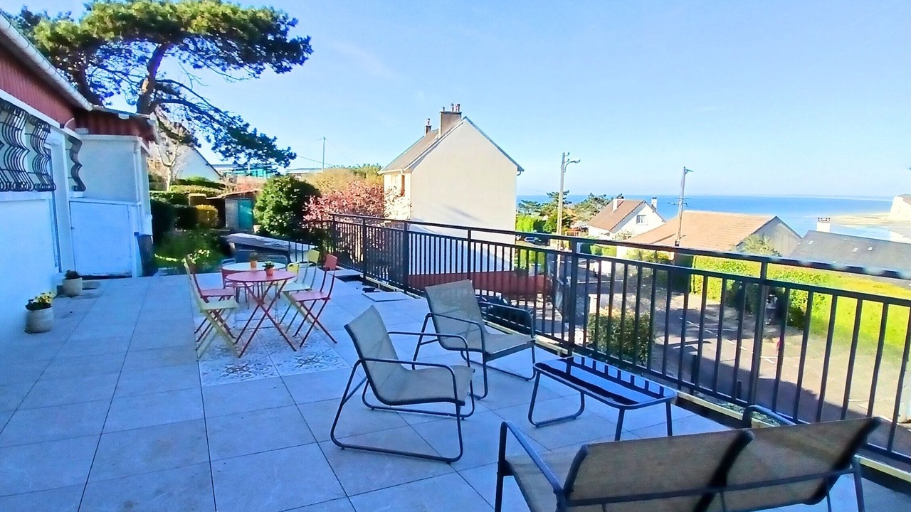 Photo of Patio Balcony in Le Treport
