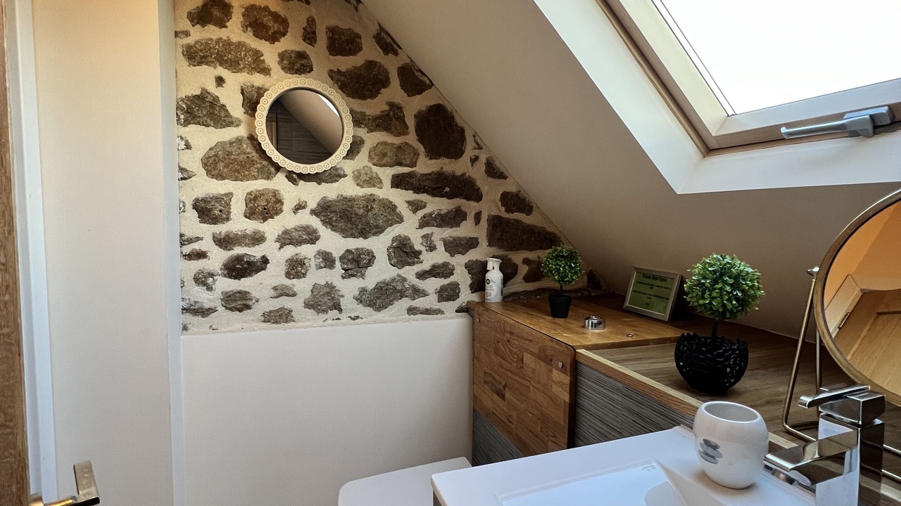 Photo of Bathroom in Le Teilleul