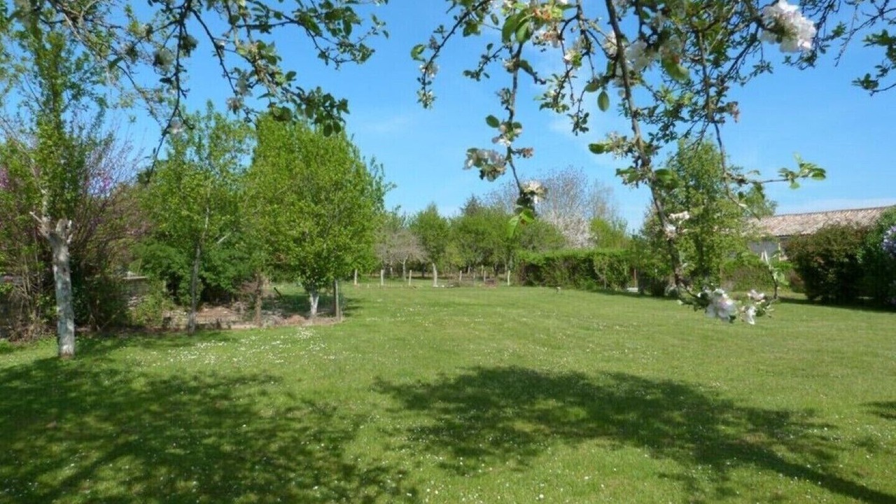 Photo of Outdoor in Chaunay