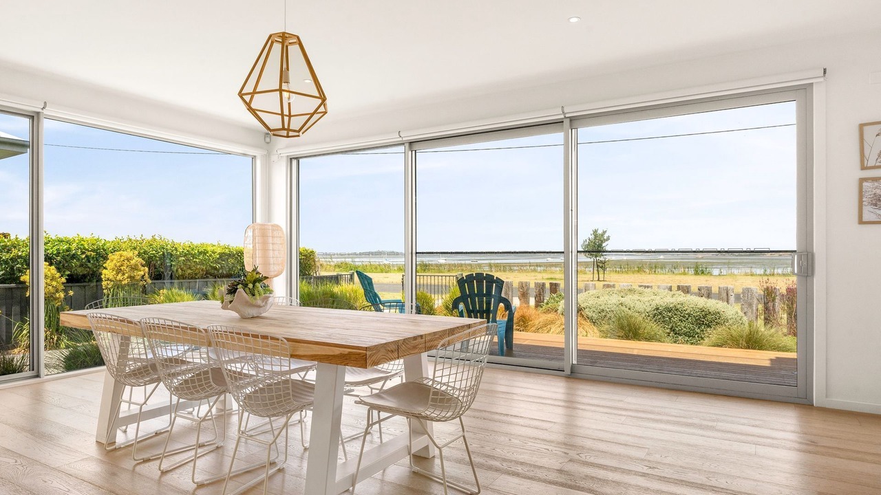 Photo of Others in Rhyll