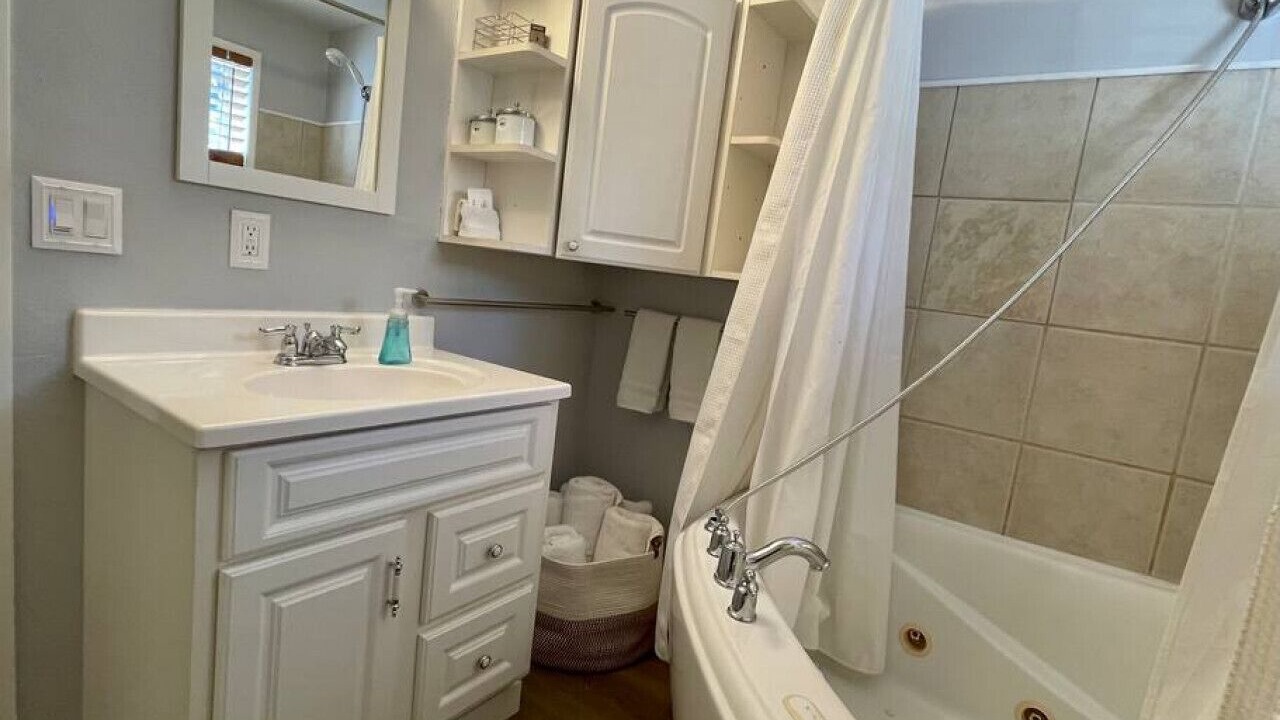 Photo of Bathroom in Donnelly