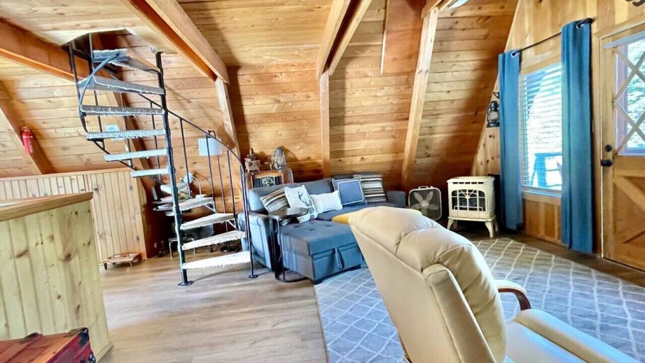 Photo of Livingroom in Donnelly