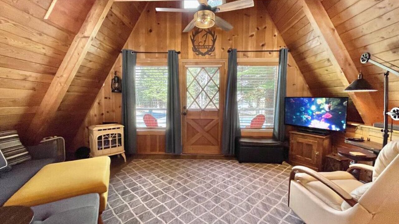 Photo of Livingroom in Donnelly