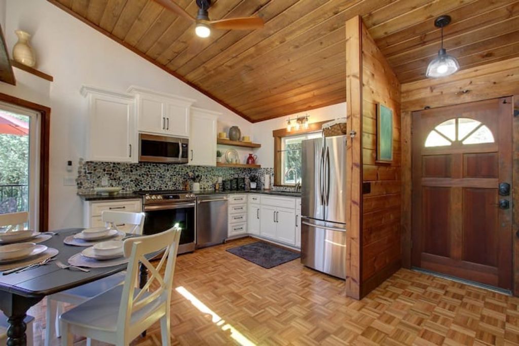 Photo of Kitchen in Iowa Hill