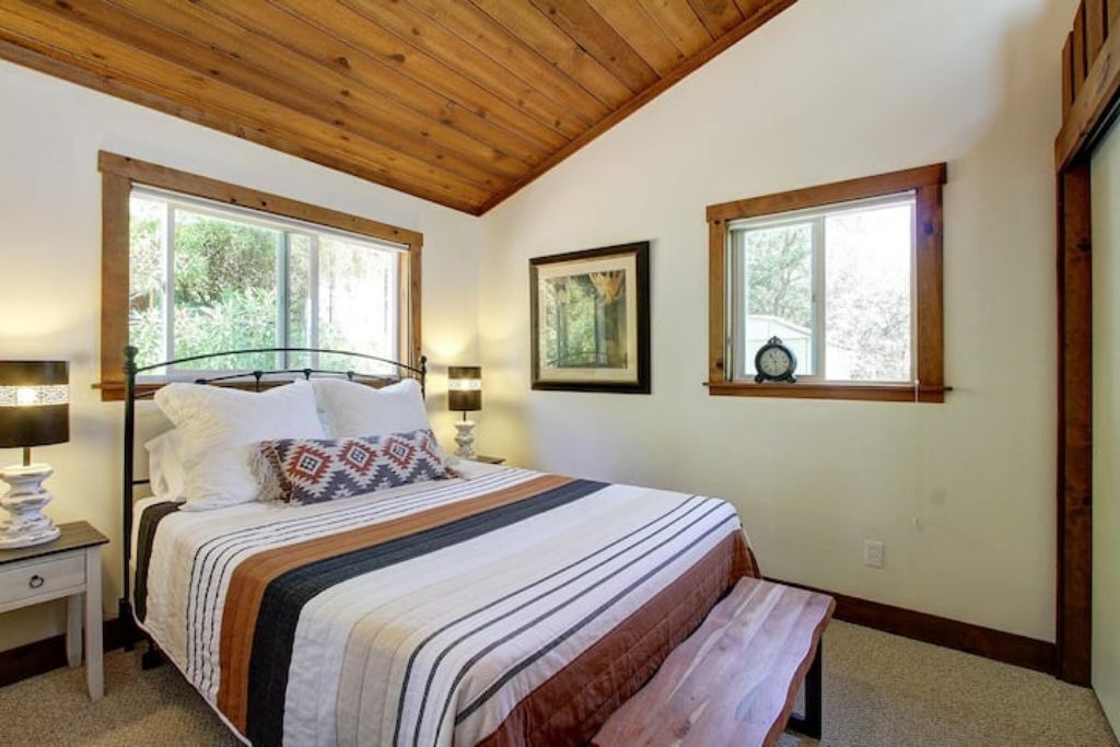 Photo of Bedroom in Iowa Hill